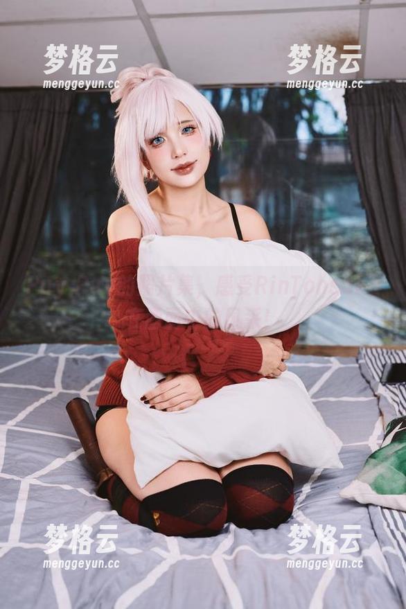 Puy Puy Puy Puy的照片集,感受RinTohsaka在画面中的风采!